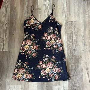 Vintage Val mode lingerie